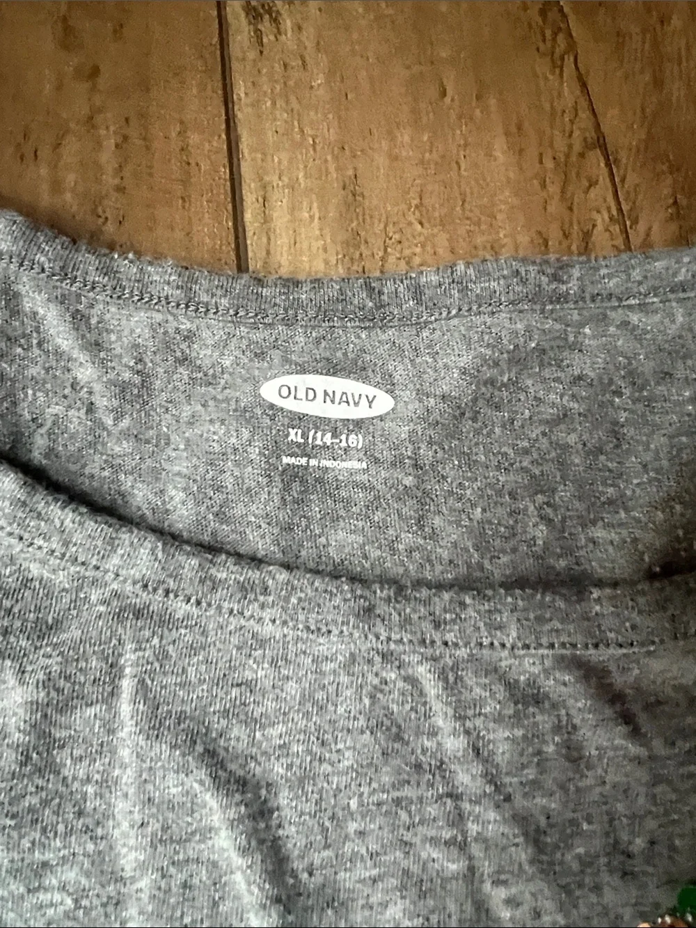 Old Navy Gray Long Sleeve Tee with Sequin Holiday Gift Pocket
